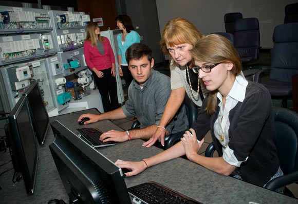 Susi Woodley, ABB Supply Manager with interns Dragan Pantic & Darcy Fyffe